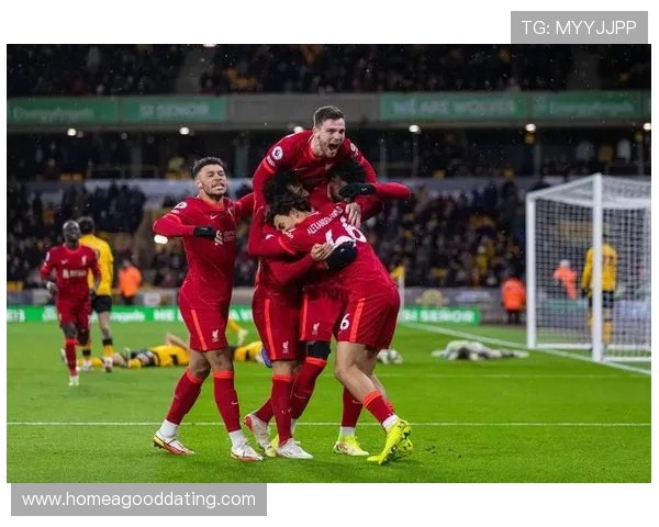 伯恩茅斯俱乐部宣布新赛季阵容调整与教练团队变动的最新消息